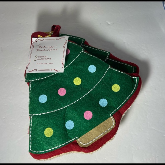 Holiday oven mitts - Picture 3 of 7
